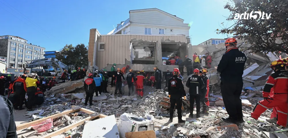 Gebze’de 7 Katlı Bina Çöktü: Enkaz Altında Zamanla Yarış! 