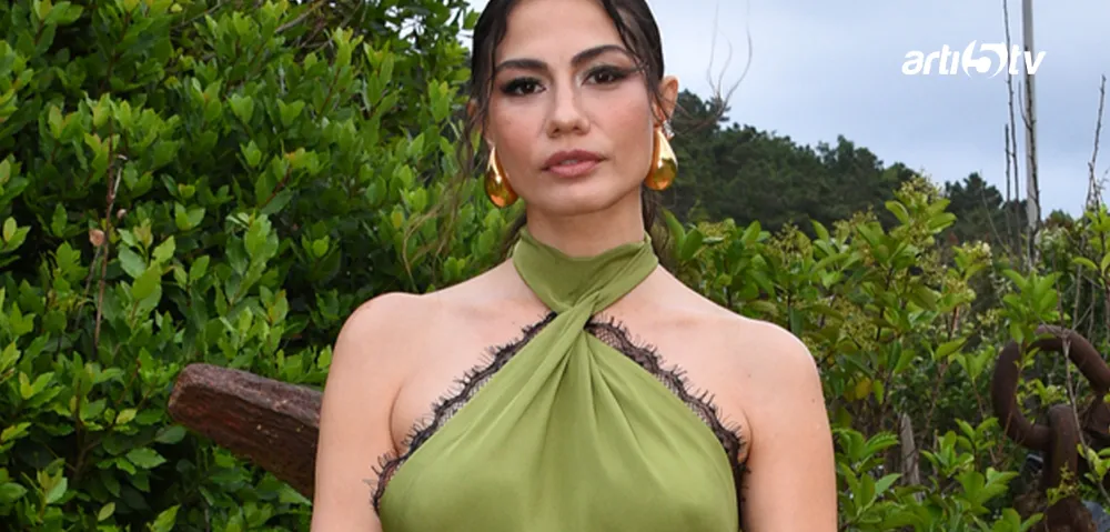 Demet Özdemir’in Sokak Stili Sosyal Medyayı Salladı!