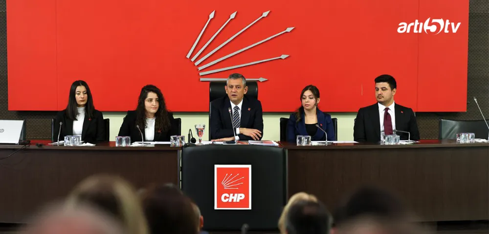 CHP’de Büyük Revizyon: Özel’den Çarpıcı Kadro